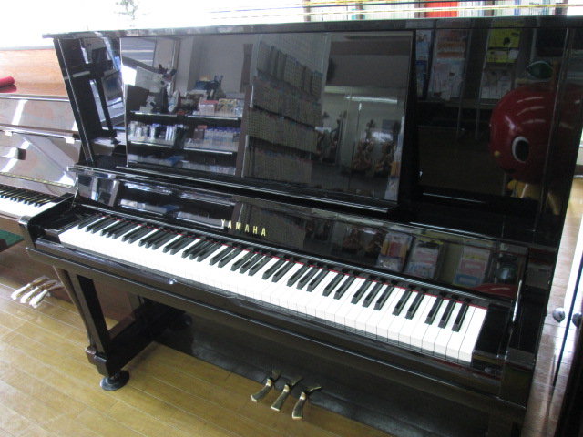 中古ピアノ　ヤマハ　UX30BL