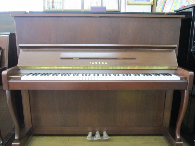 中古ピアノ　ヤマハ　MC90WnC