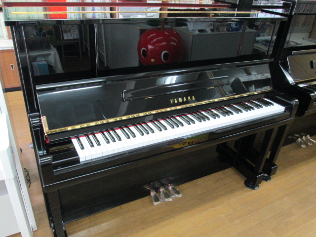 中古ピアノ　ヤマハ　UX10BL