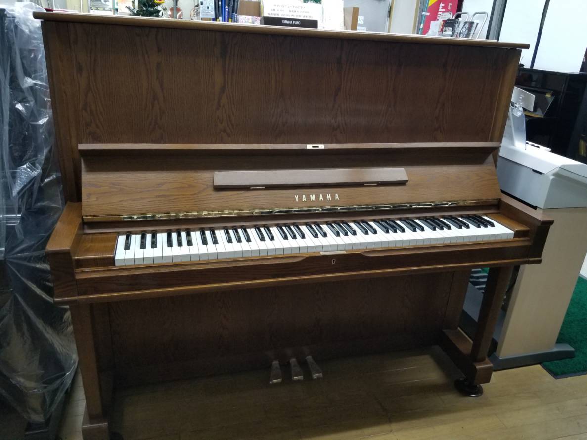 中古ピアノ　ヤマハ　W105