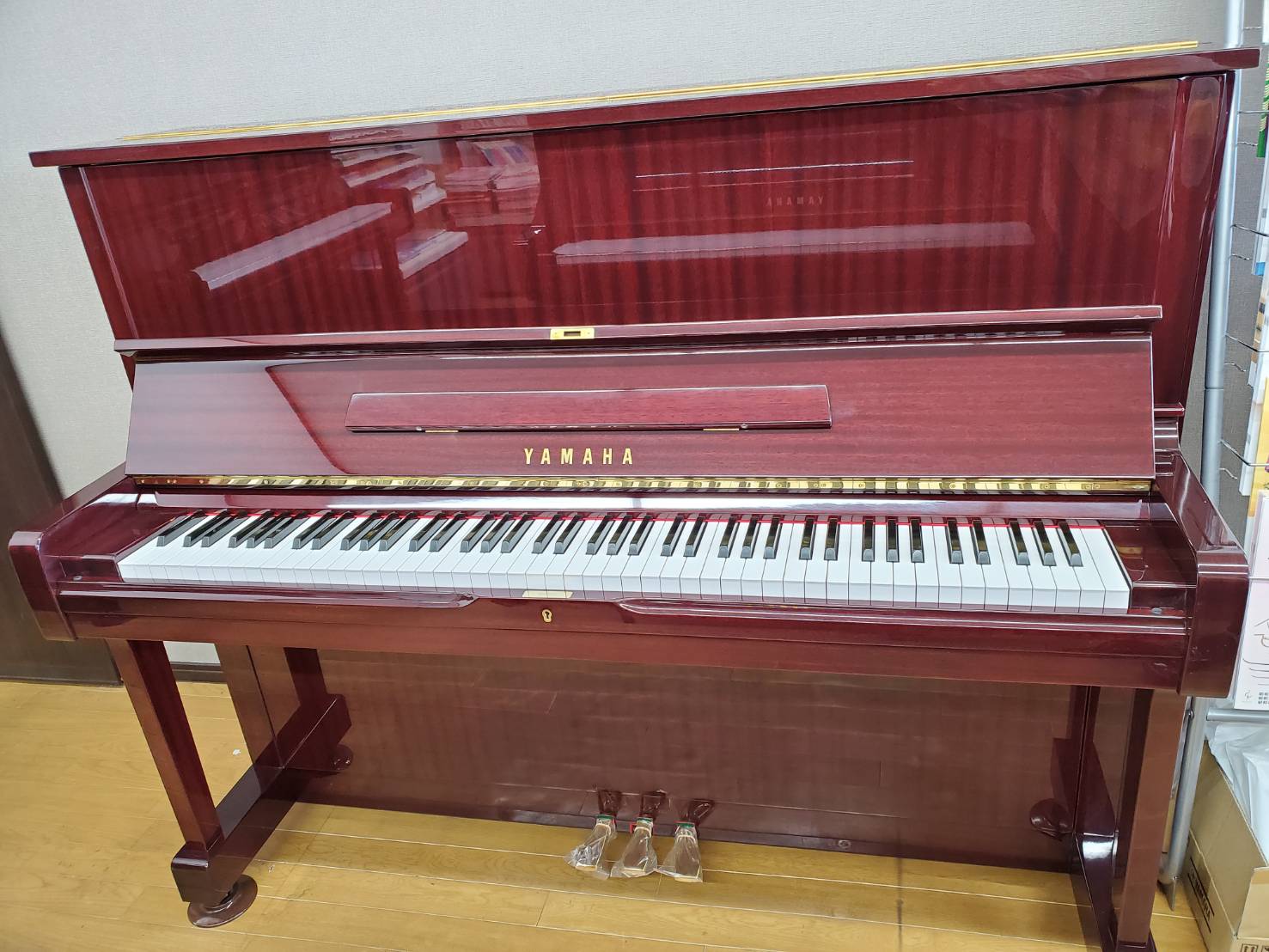 ヤマハ　中古ピアノ　F102