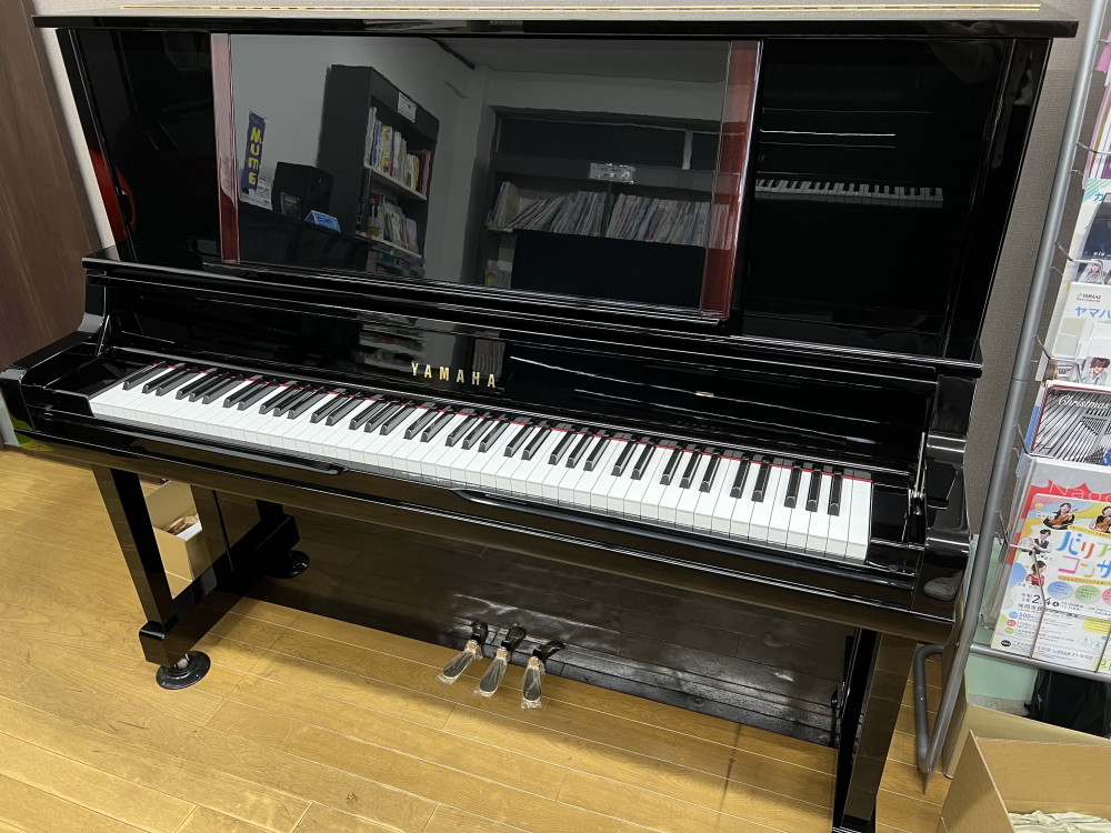 サカエ楽器レストアピアノ　UX300